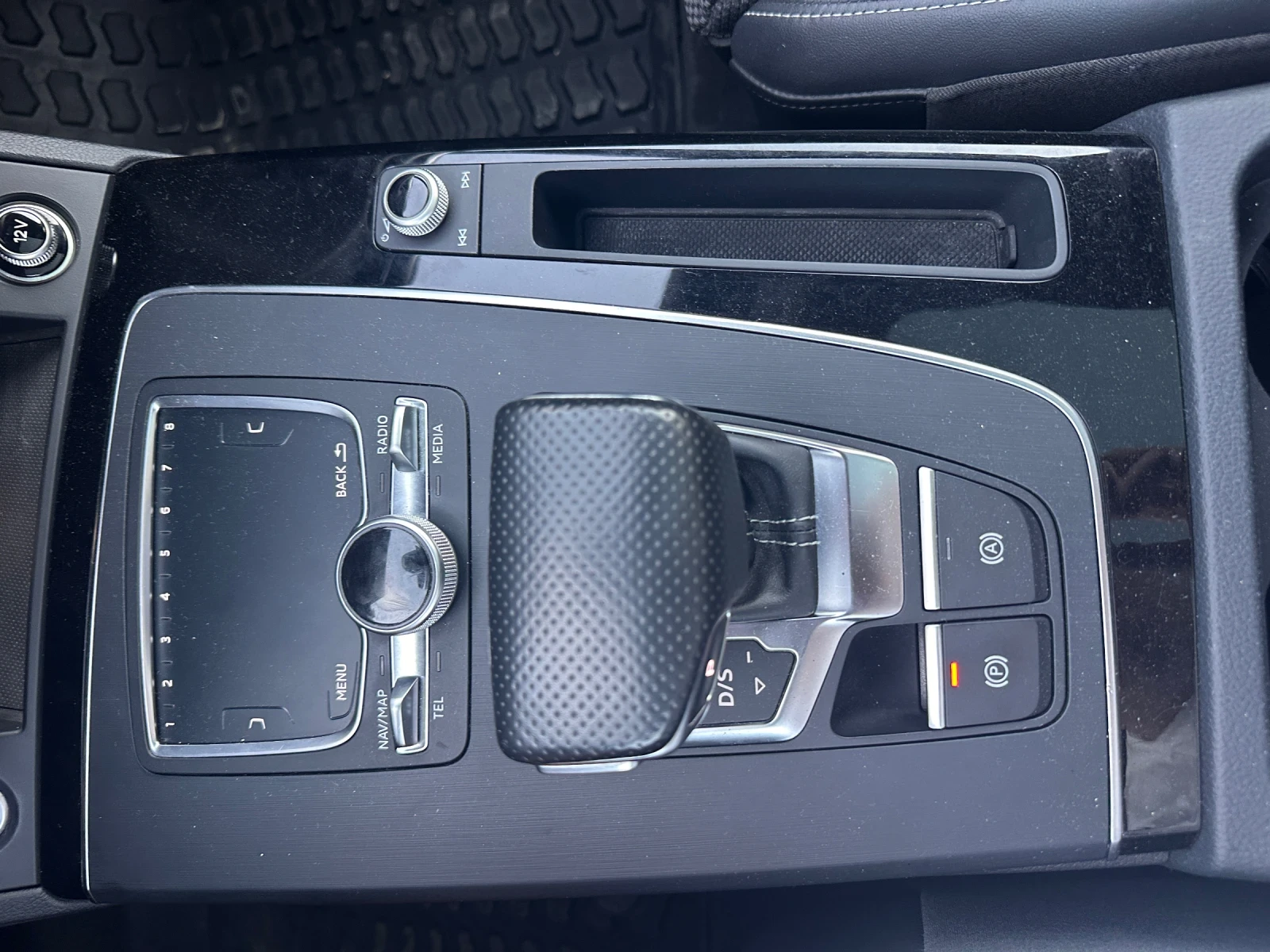 Audi Q5 2.0 TFSI S-Line, снимка 11 - Автомобили и джипове - 56460065