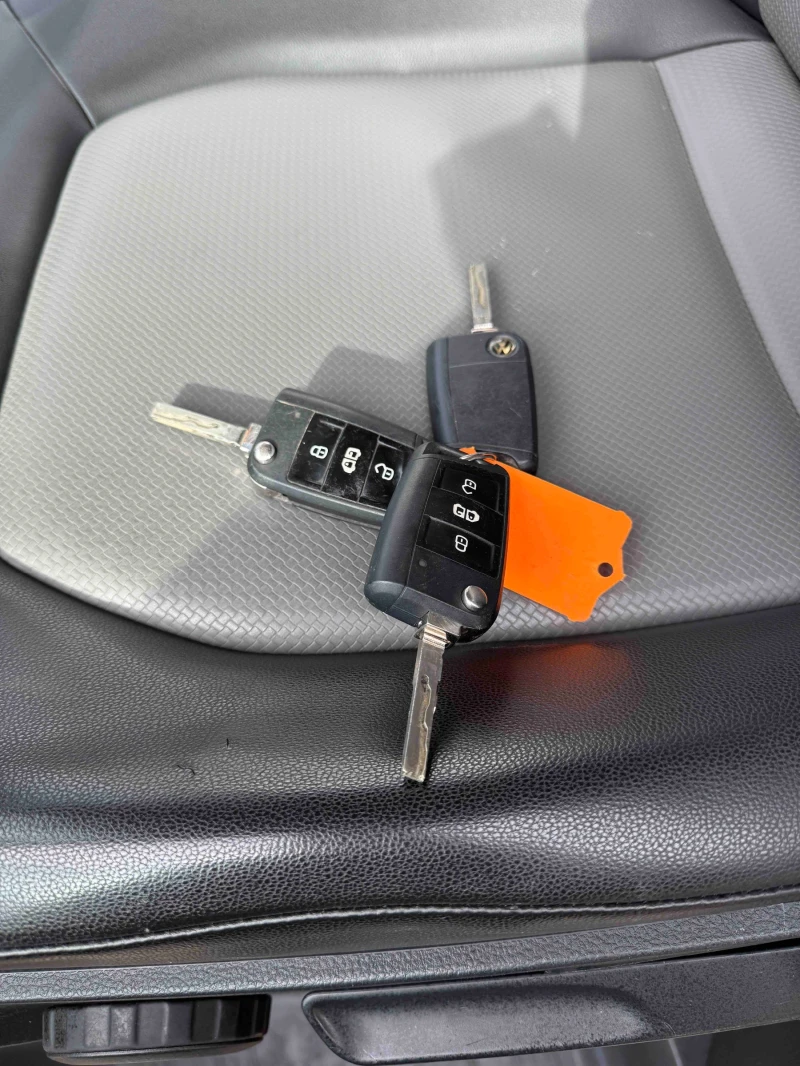 VW Crafter 35 L3H3 203000KM!!!, снимка 7 - Бусове и автобуси - 52705397