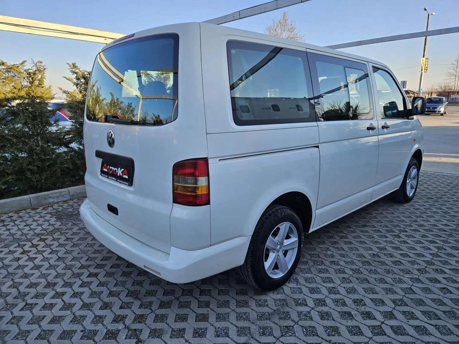 VW Caravelle 1.9TDI-102кс= 8МЕСТА= КЛИМАТИК= ОБСЛУЖЕН - изображение 3