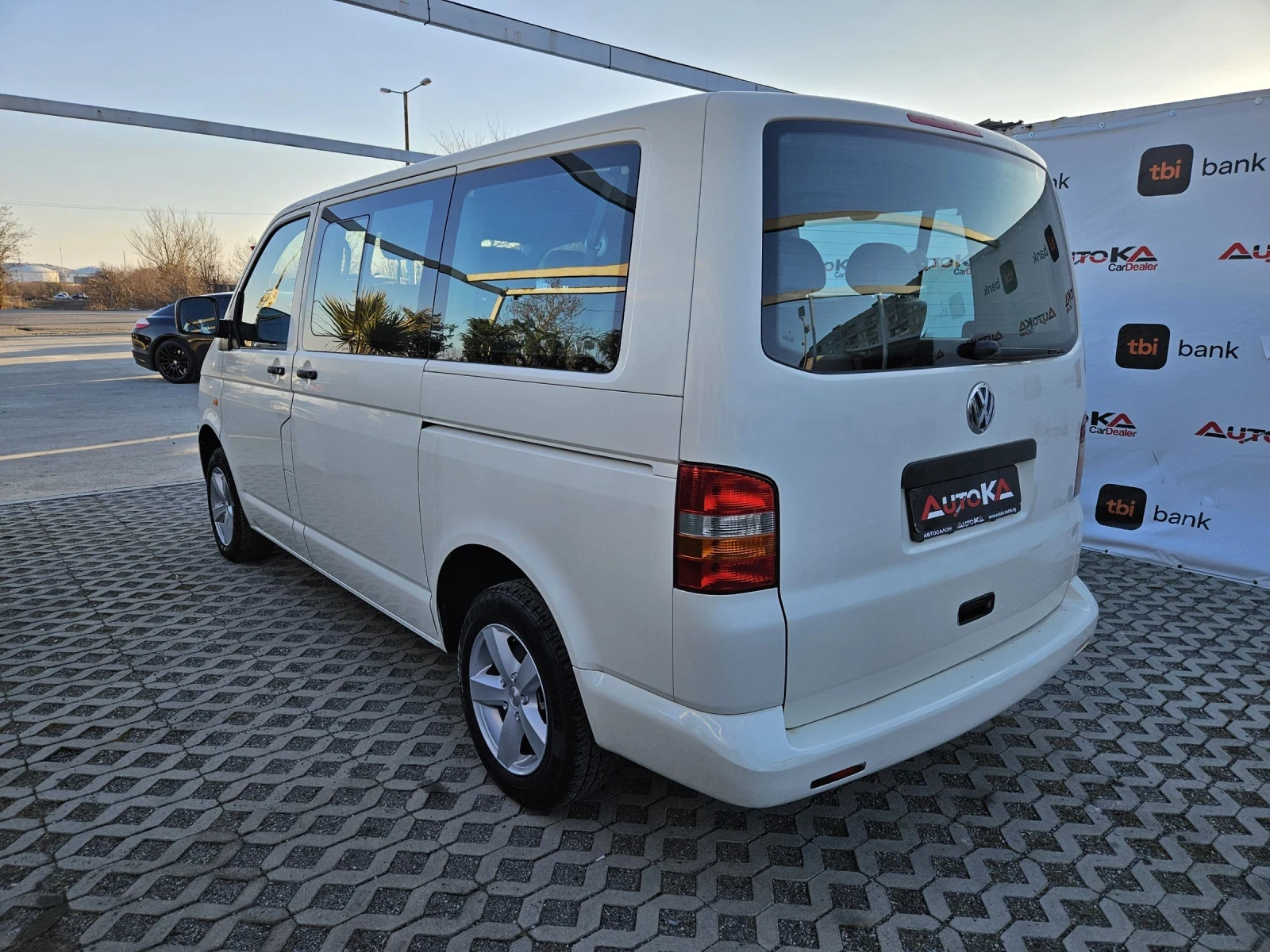 VW Caravelle 1.9TDI-102кс= 8МЕСТА= КЛИМАТИК= ОБСЛУЖЕН - изображение 5