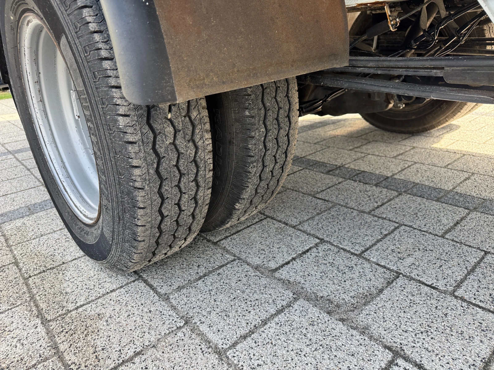 Mercedes-Benz Sprinter 413 CDI до 3, 5т 2 щори Клима 4.40м. - изображение 10