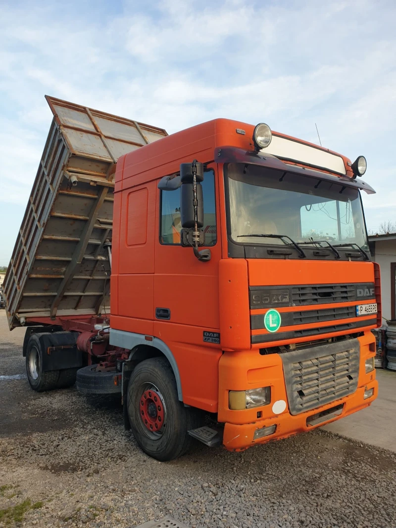 Daf Xf 95.380 ТРИСТРАНЕН САМОСВАЛ , снимка 9 - Камиони - 49935476