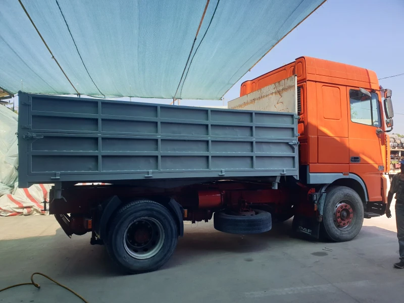 Daf Xf 95.380 ТРИСТРАНЕН САМОСВАЛ , снимка 6 - Камиони - 49935476