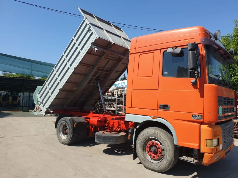 Daf Xf 95.380 ТРИСТРАНЕН САМОСВАЛ 