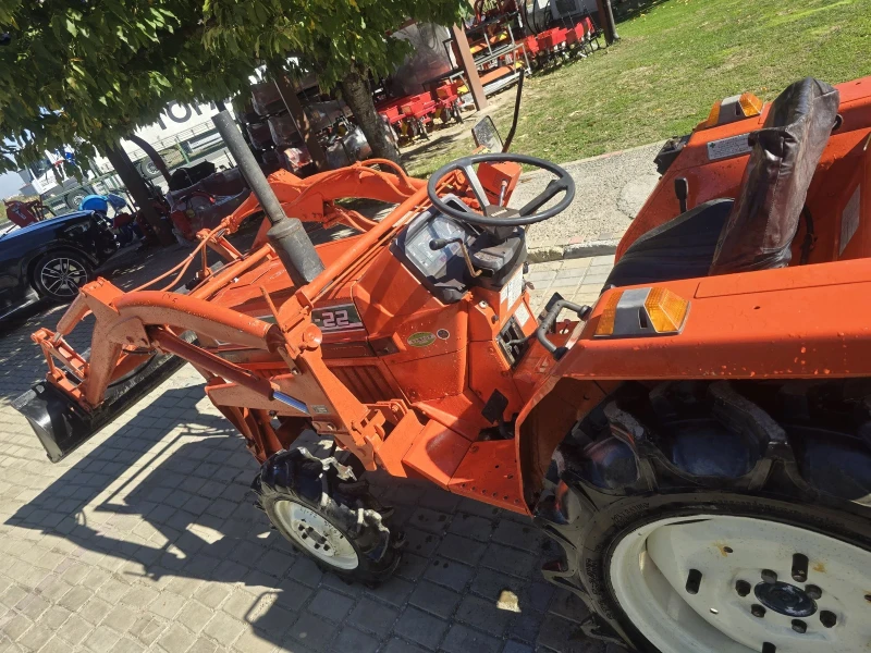 Трактор Kubota L1 22, снимка 4 - Селскостопанска техника - 52117509