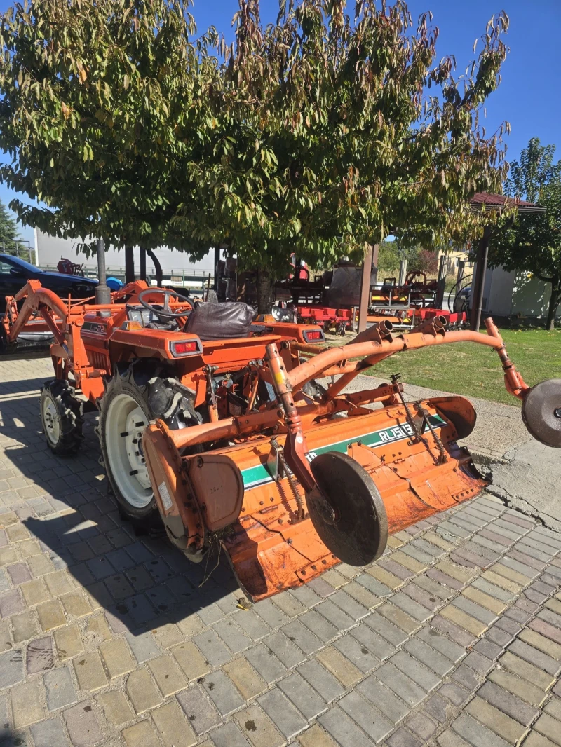 Трактор Kubota L1 22, снимка 3 - Селскостопанска техника - 52117509