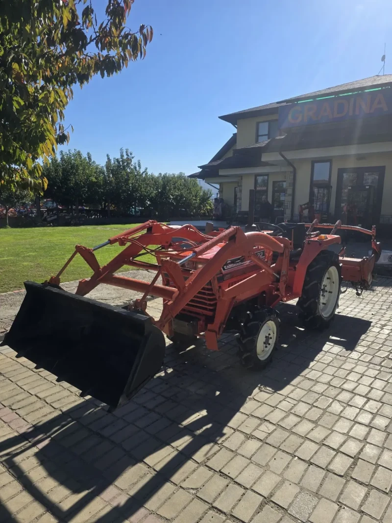 Трактор Kubota L1 22, снимка 2 - Селскостопанска техника - 52117509