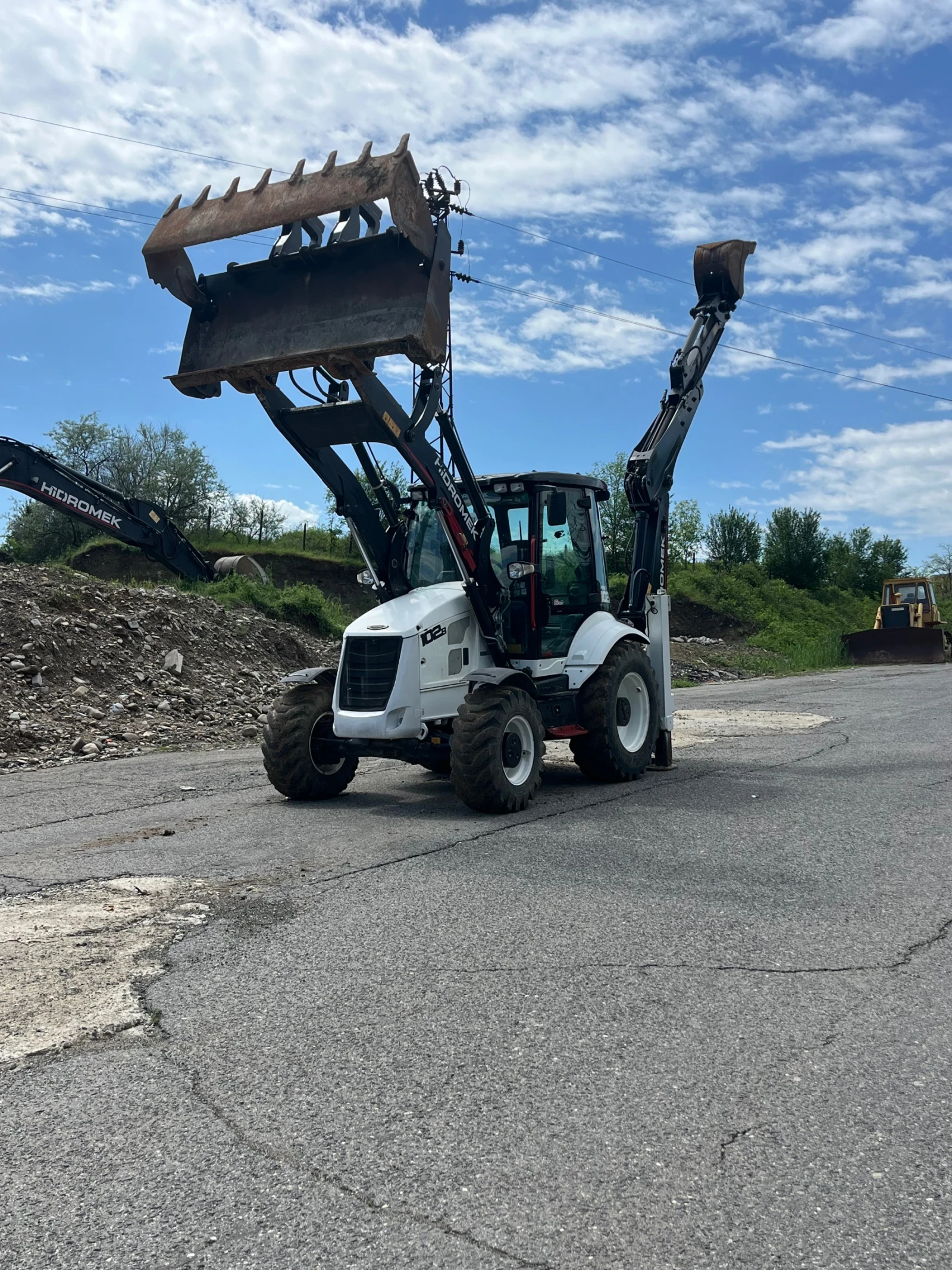 Багер Hidromek 102B, снимка 6 - Индустриална техника - 54598514