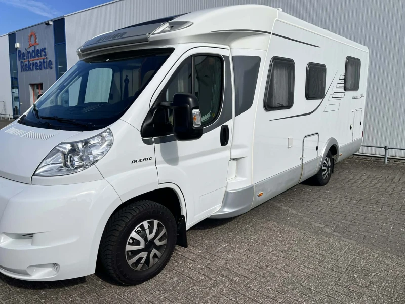 Кемпер HYMER / ERIBA T 647 CL, снимка 3 - Каравани и кемпери - 53149935