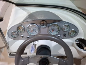 Моторна яхта Maxum 1800 MX, снимка 11