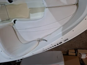 Моторна яхта Maxum 1800 MX, снимка 6