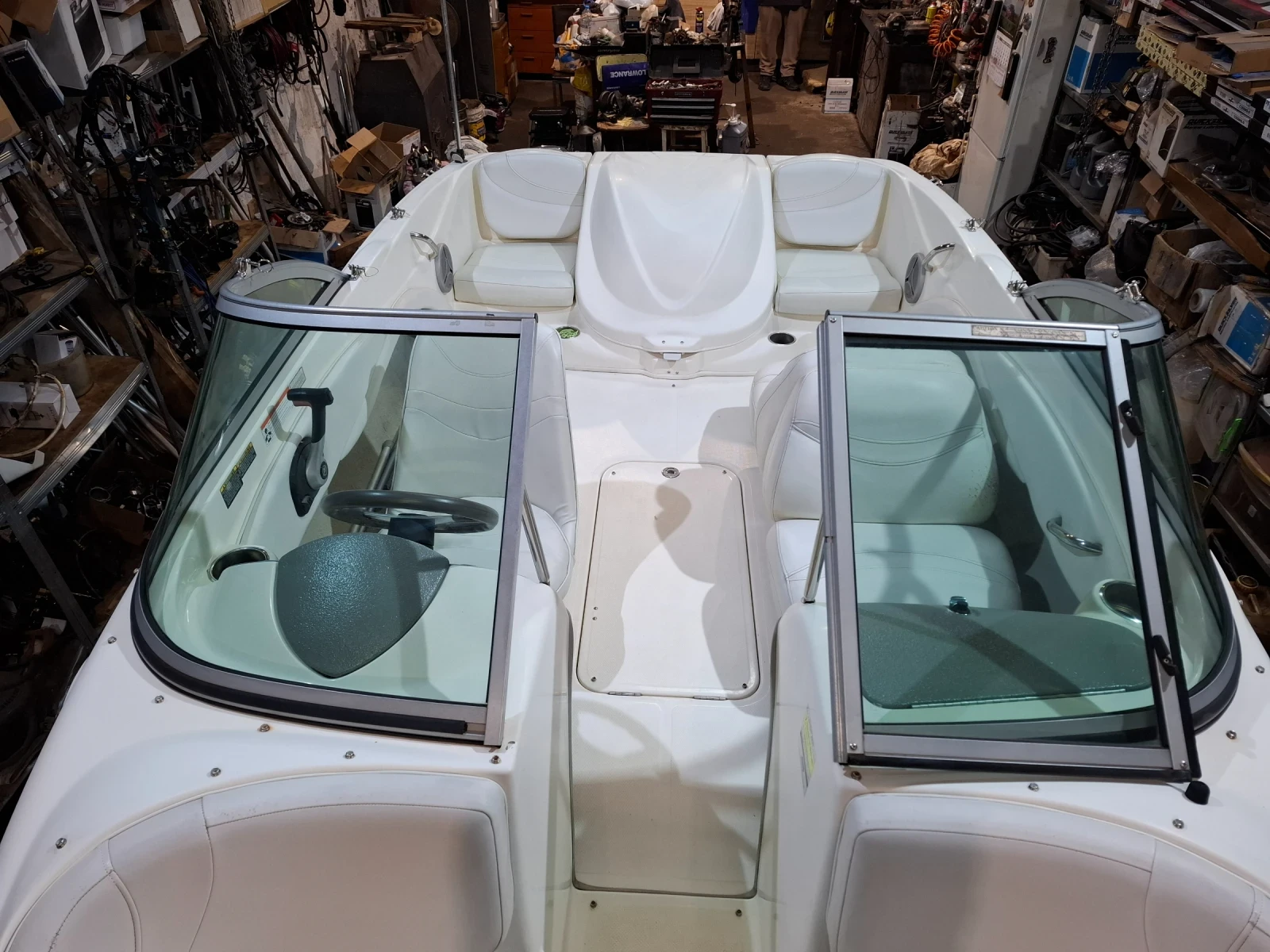 Моторна яхта Maxum 1800 MX - изображение 8