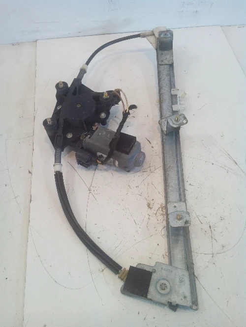 Ел.машинка стъкло предно ляво Алфа Ромео,стъклоповдигач