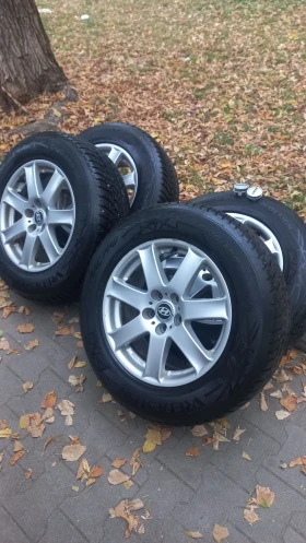        235/65R17  Hyundai Santa fe
