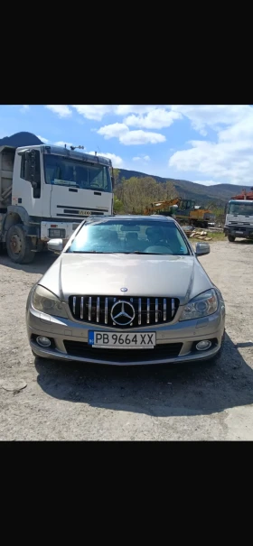 Mercedes-Benz C 320, снимка 2