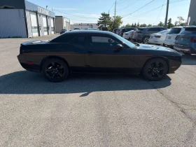 Dodge Challenger * 2dr Cpe * CARFAX * БЕЗ ПЪРВОНАЧАЛНА ВНОСКА, снимка 3