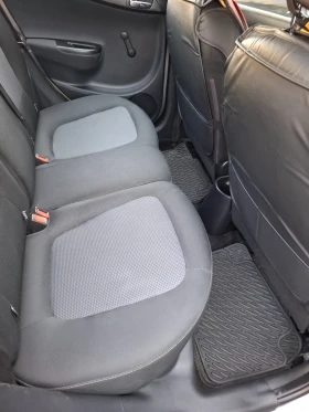Hyundai I20 Бензин + газова уредба, снимка 11
