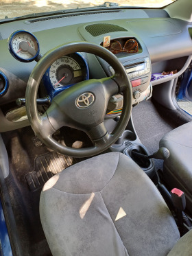 Toyota Aygo, снимка 4 - Автомобили и джипове - 45836628
