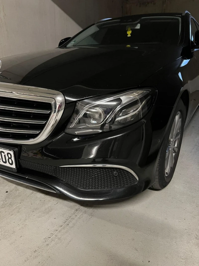 Mercedes-Benz E 220 d, снимка 9 - Автомобили и джипове - 47542300