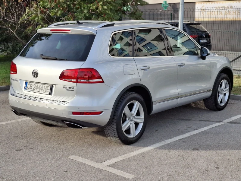 VW Touareg Обслужена! ТОП!!!, снимка 8 - Автомобили и джипове - 47513270