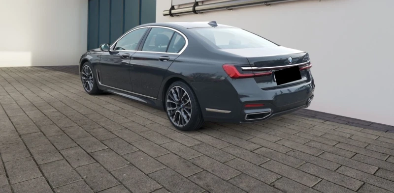 BMW 730 xDrive M-Sport LASER+ MASSAGE, снимка 2 - Автомобили и джипове - 48718564