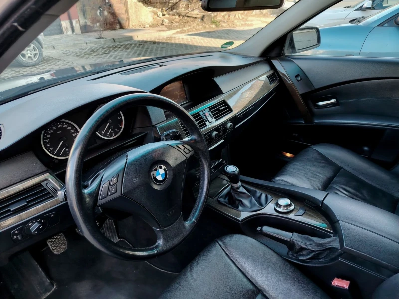 BMW 525 i , снимка 11 - Автомобили и джипове - 49590988