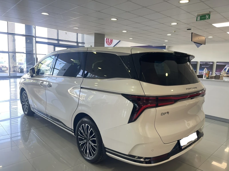 DONGFENG V9 HEV, снимка 2 - Автомобили и джипове - 52654745