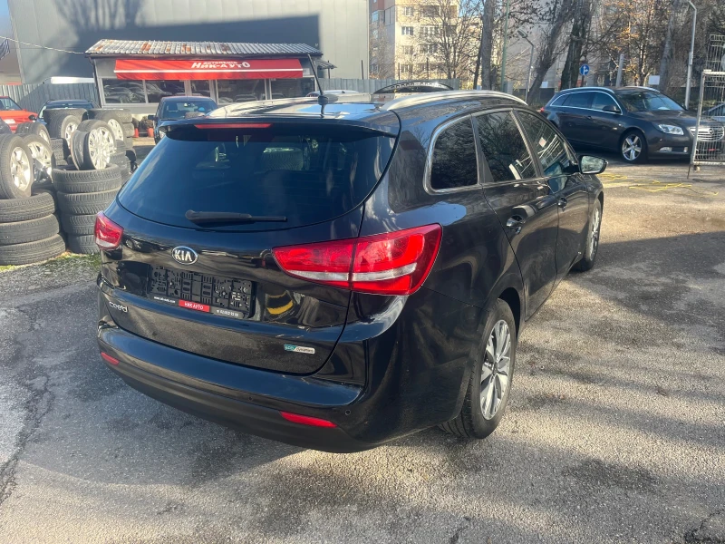 Kia Ceed 1.6i 135hp Euro6b Швейцария, снимка 3 - Автомобили и джипове - 52553527