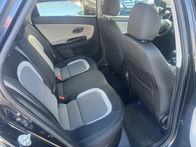 Kia Ceed 1.6i 135hp Euro6b Швейцария, снимка 12 - Автомобили и джипове - 52553527