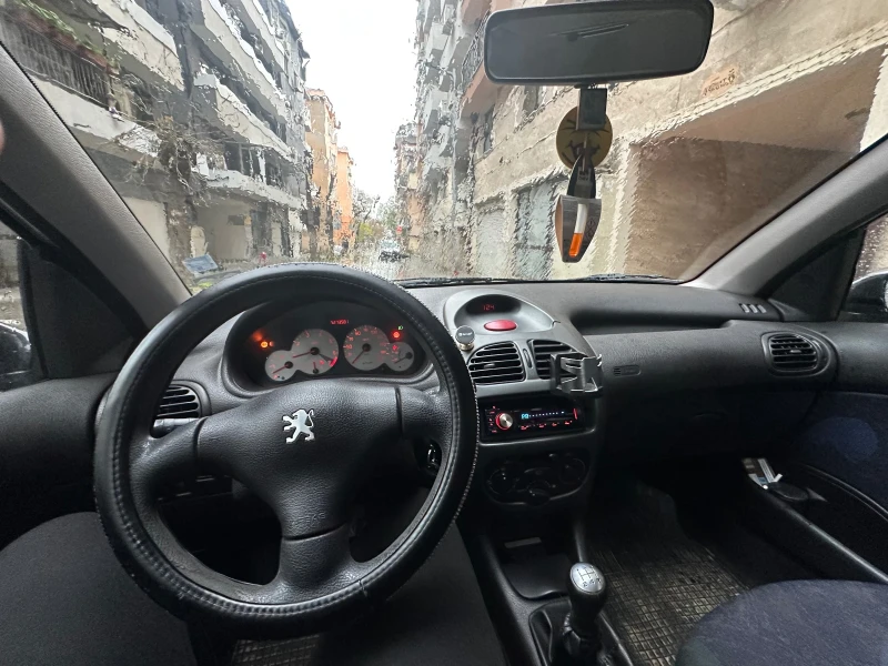 Peugeot 206 1.4, снимка 6 - Автомобили и джипове - 52585810