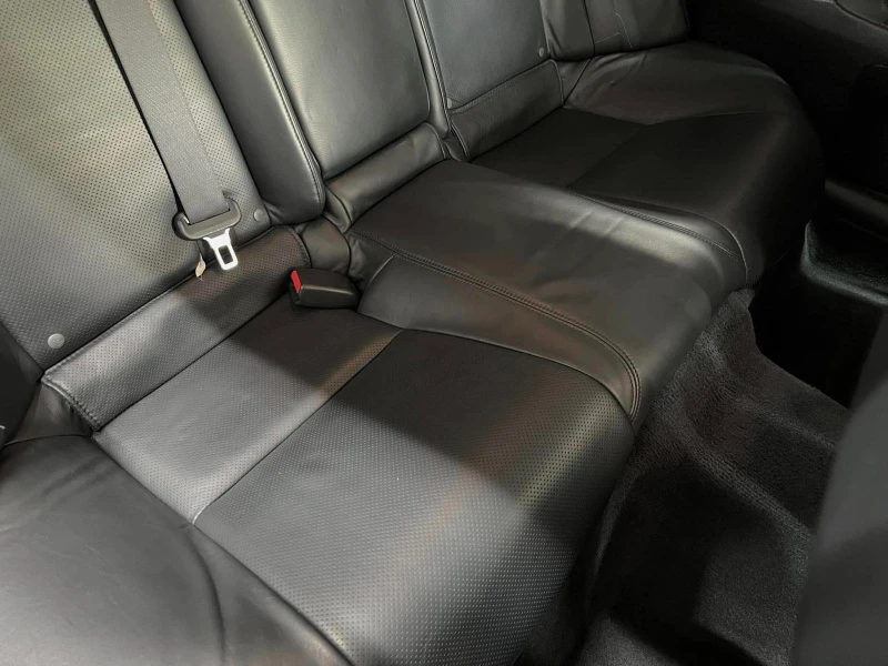 Lexus IS 220d 220d, снимка 8 - Автомобили и джипове - 52616115