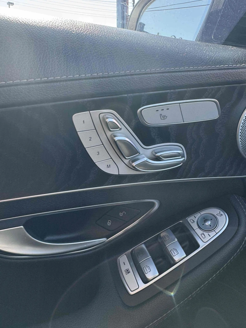 Mercedes-Benz C 400 AMG* PACK* 4MATIC* BURMESTER* ПОДГРЕВ* КАМЕРА* КЕЙ, снимка 5 - Автомобили и джипове - 53123000