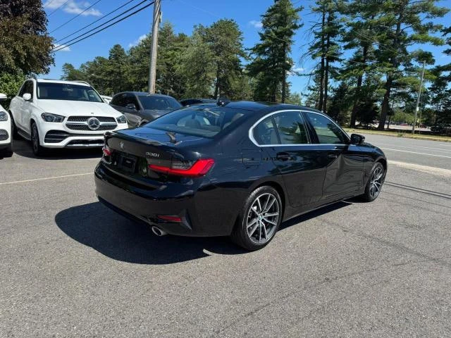 BMW 330 AWD * CARFAX * АвтоКредит * Цена до България*  - изображение 3
