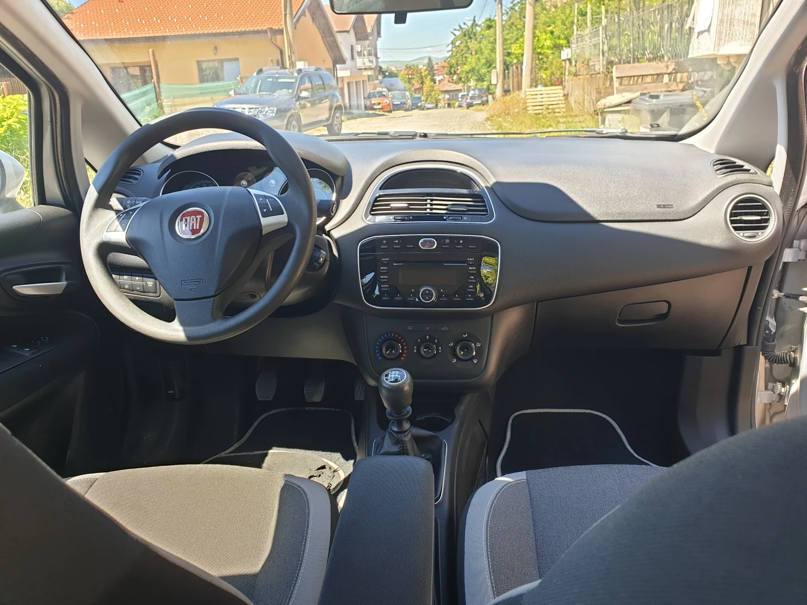 Fiat Punto 1.4 GAZ-EURO5B  - изображение 9