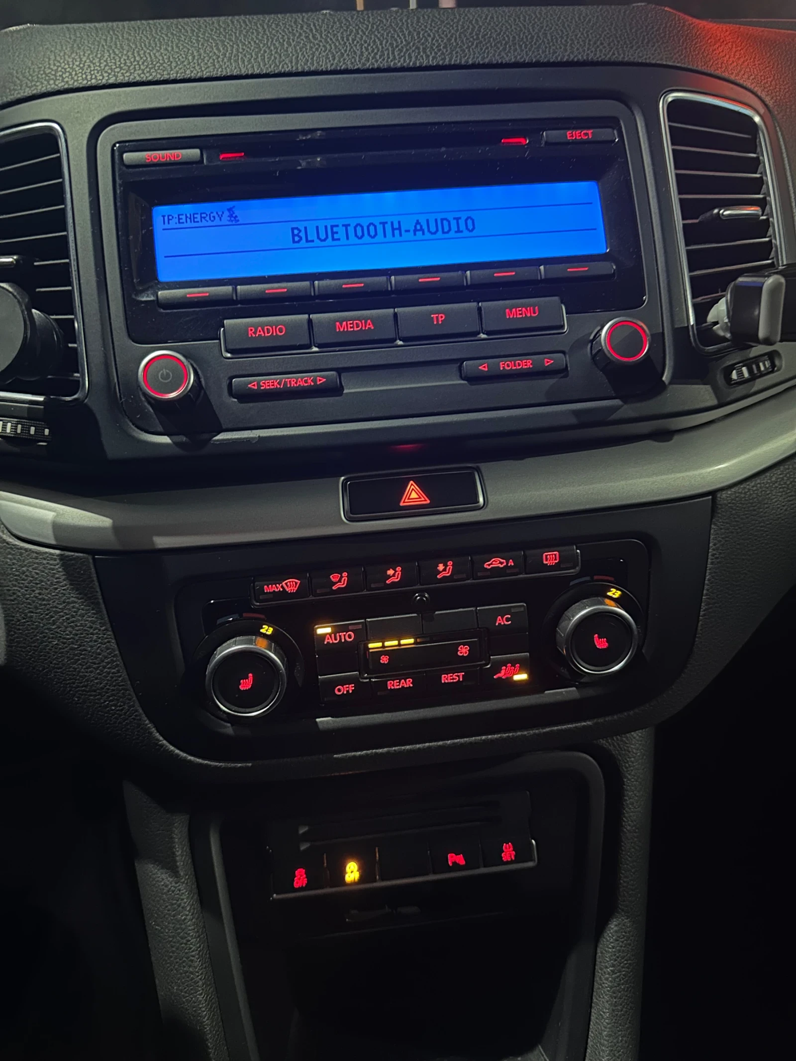 VW Sharan 2.0TDI 140HP - изображение 10