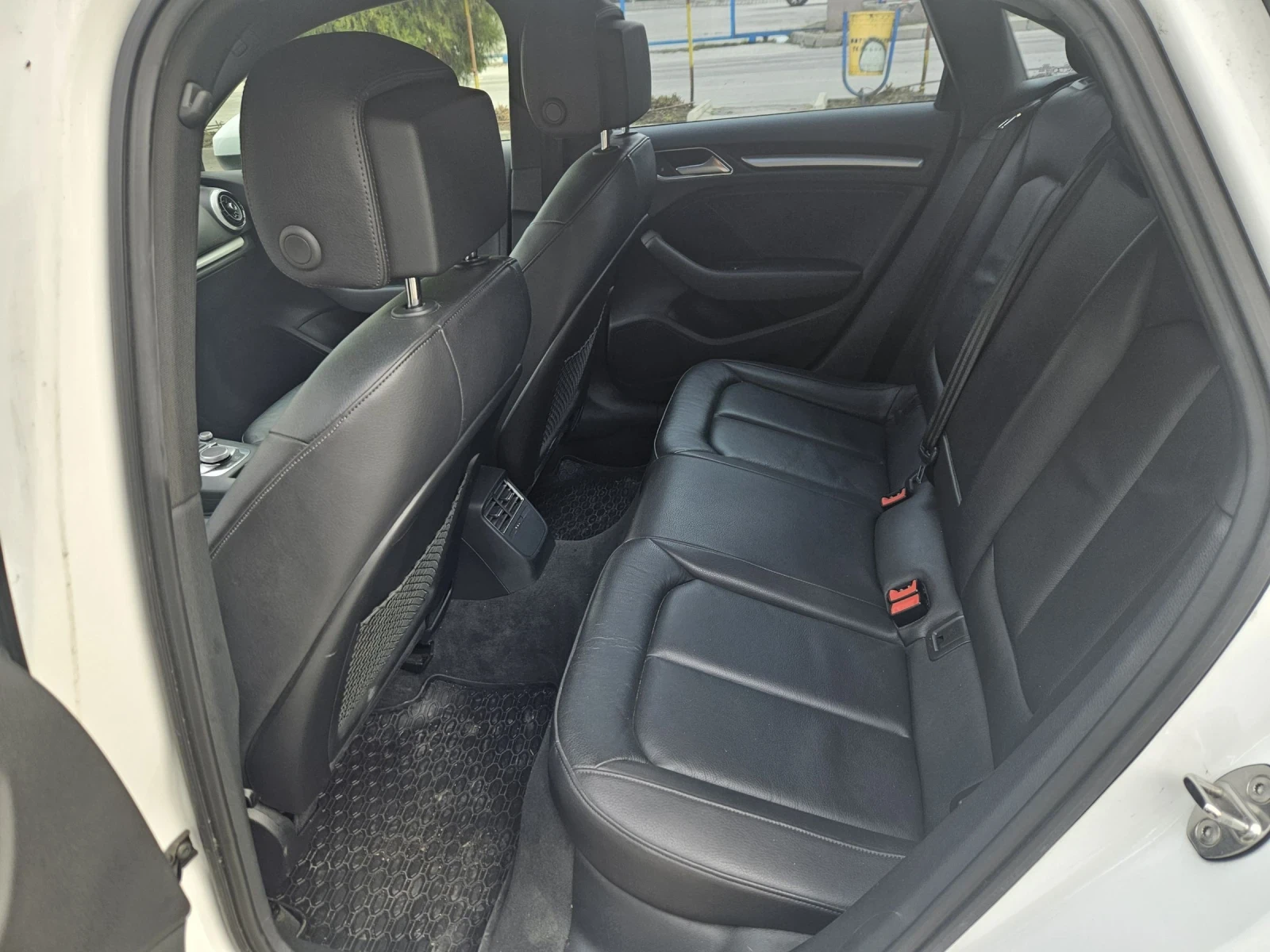 Audi A3 2.0 TFSI - изображение 8