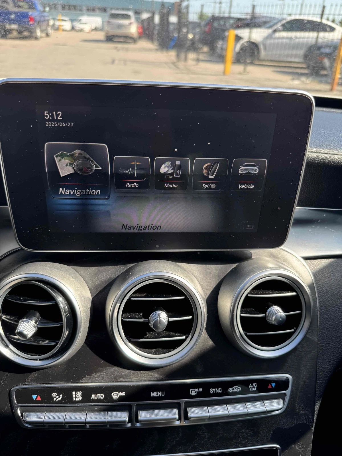 Mercedes-Benz C 400 AMG* PACK* 4MATIC* BURMESTER* ПОДГРЕВ* КАМЕРА* КЕЙ - изображение 9