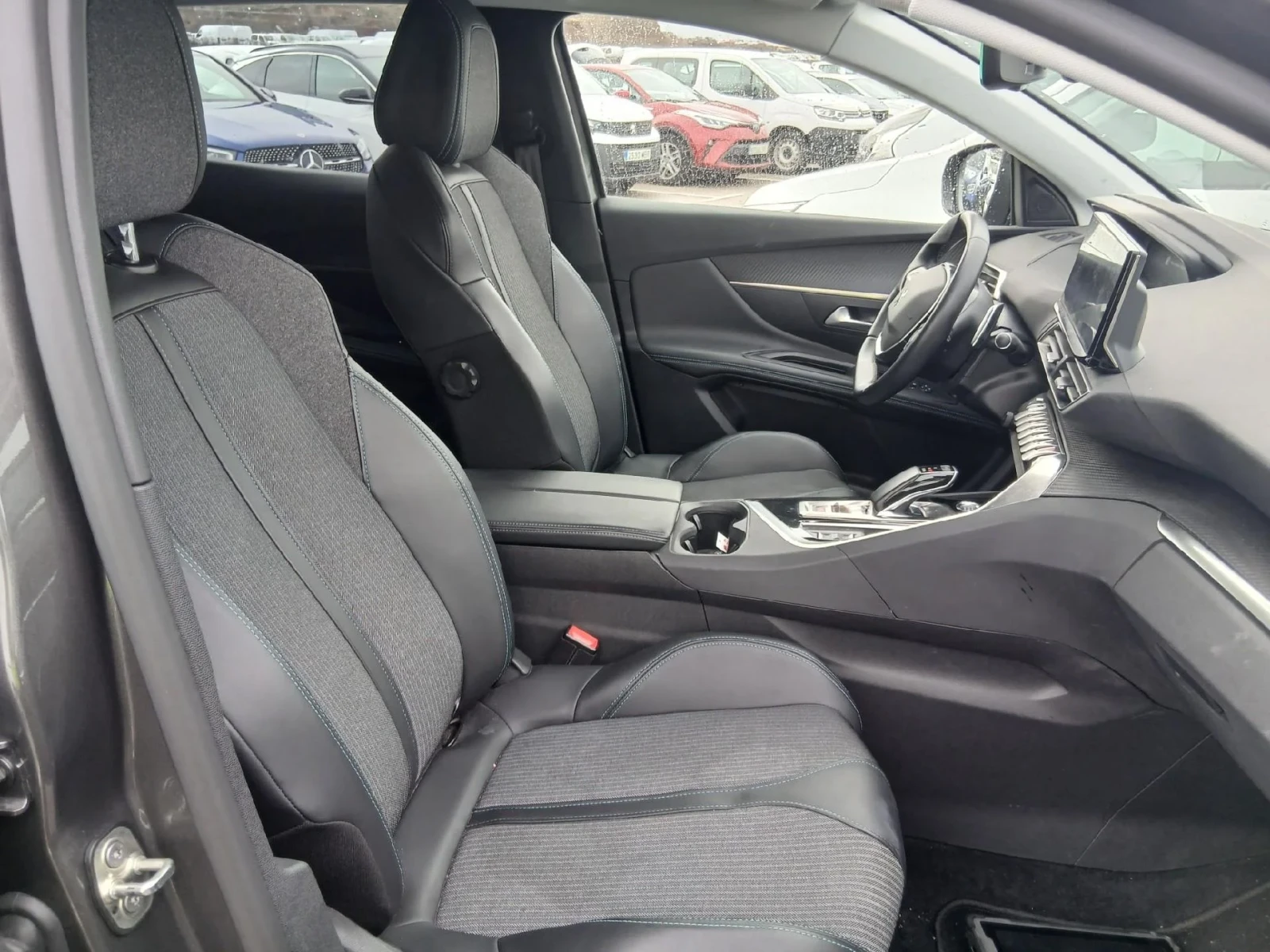 Peugeot 3008, снимка 7 - Автомобили и джипове - 53861003