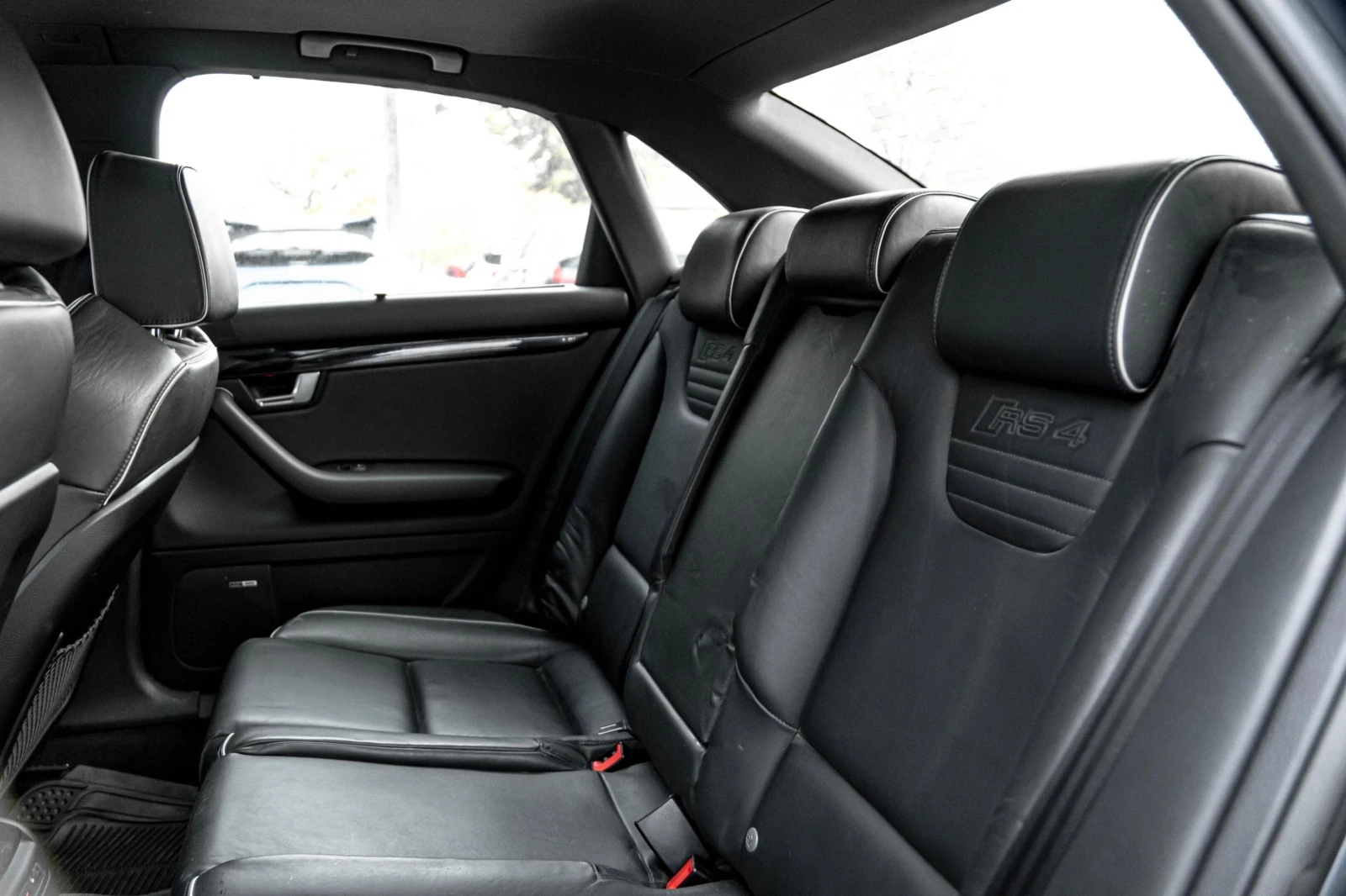 Audi Rs4  PERFORMANCE BOSE С РЕГИСТРАЦИЯ И АВТОКРЕДИТ, снимка 15 - Автомобили и джипове - 53984142