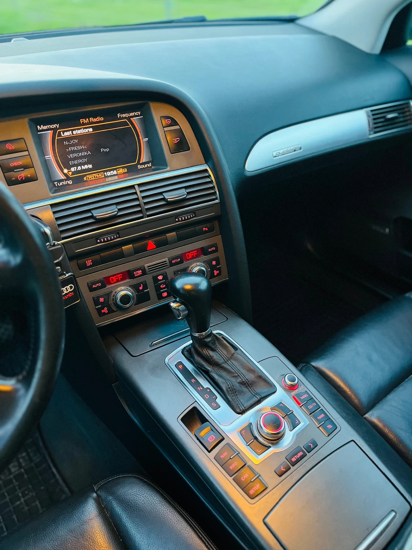 Audi A6 3.0 TDI, снимка 5 - Автомобили и джипове - 54192047