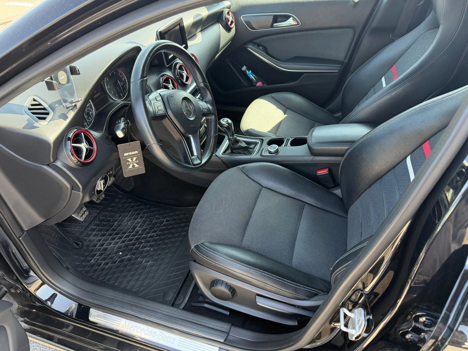 Mercedes-Benz A 180 A 180 euto6, снимка 10 - Автомобили и джипове - 54441122