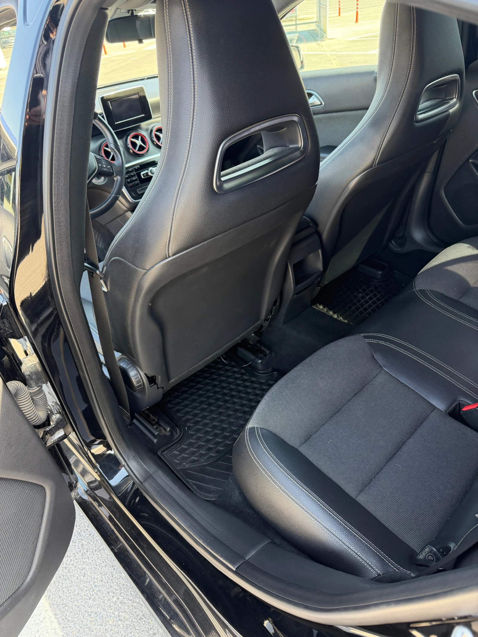 Mercedes-Benz A 180 A 180 euto6, снимка 12 - Автомобили и джипове - 54441122