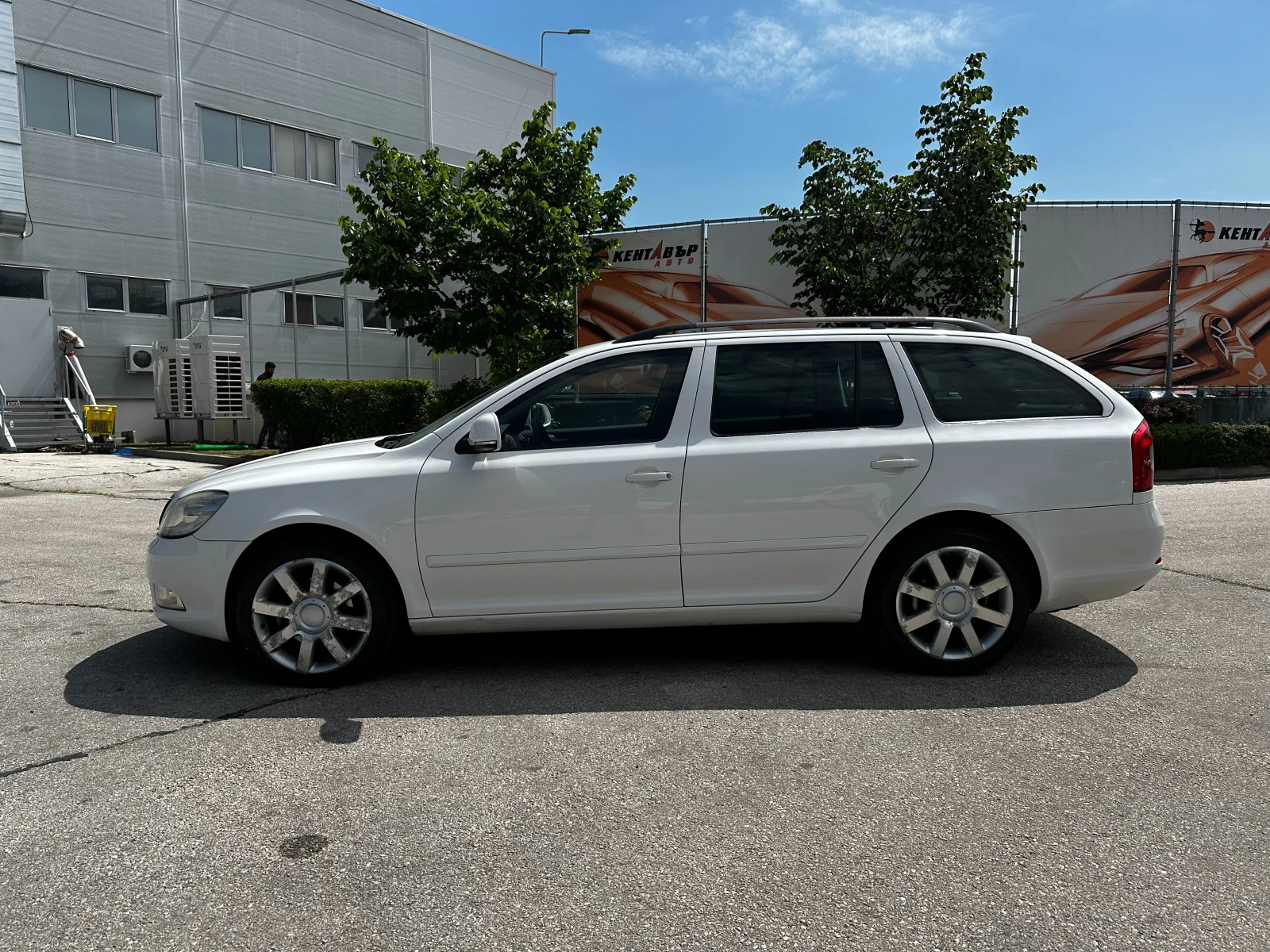 Skoda Octavia, снимка 2 - Автомобили и джипове - 54759325