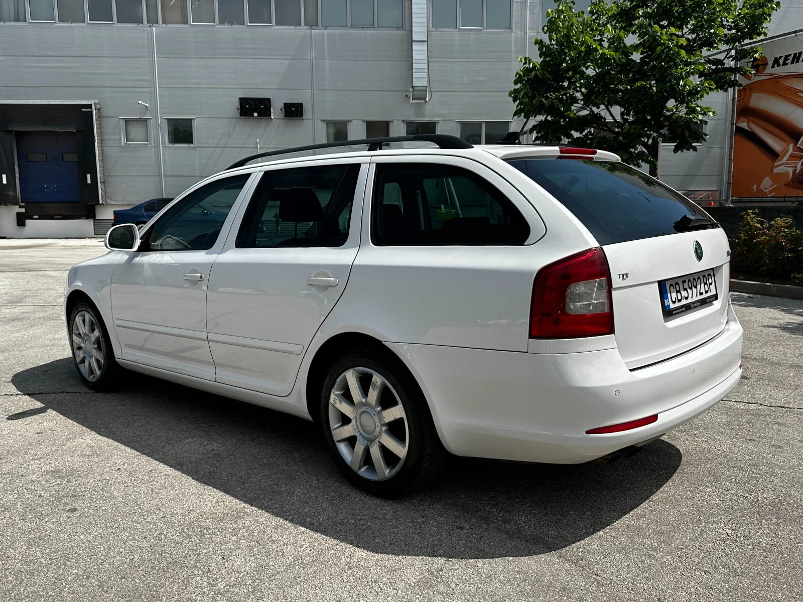 Skoda Octavia, снимка 3 - Автомобили и джипове - 54759325