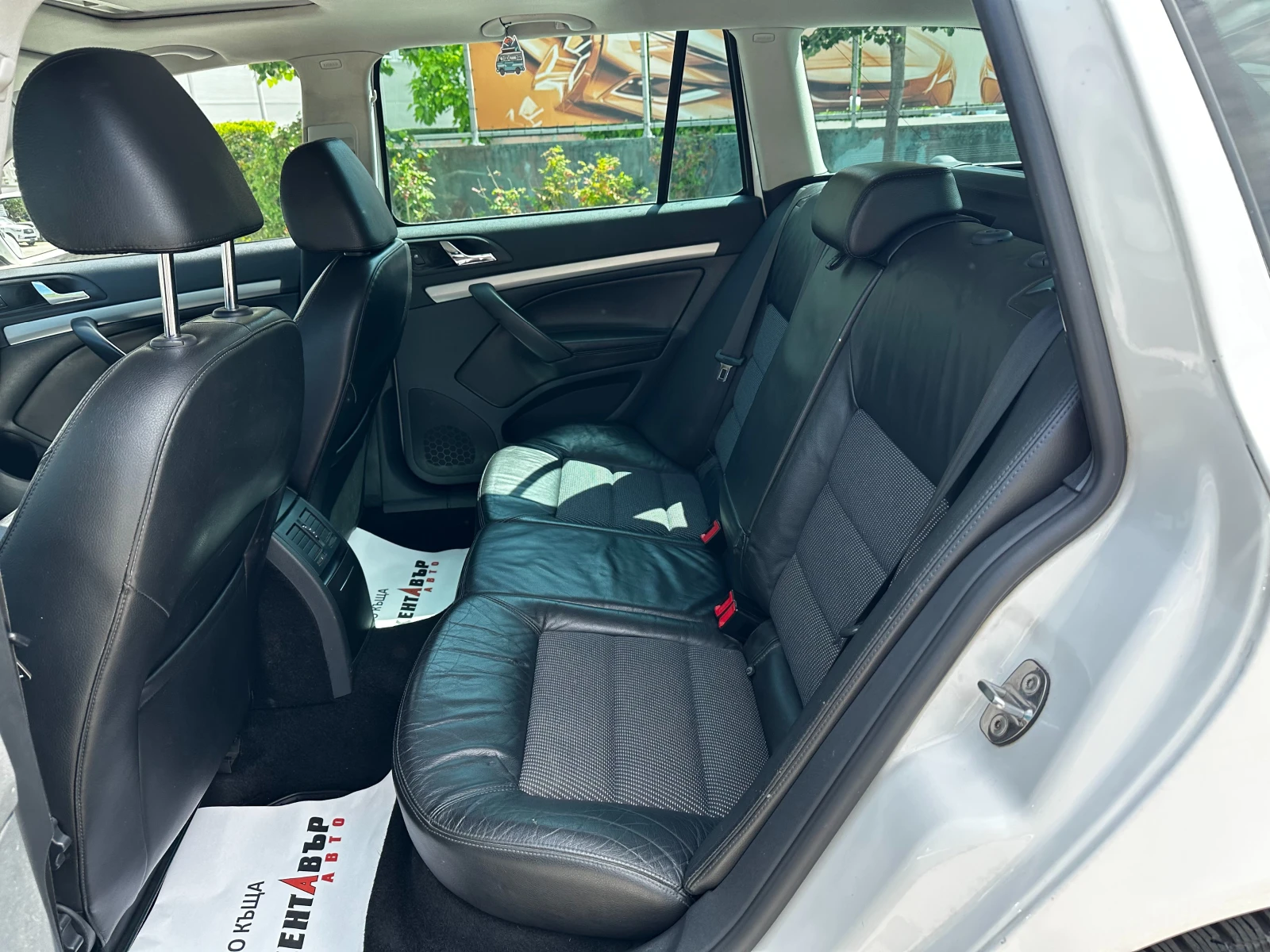 Skoda Octavia, снимка 9 - Автомобили и джипове - 54759325