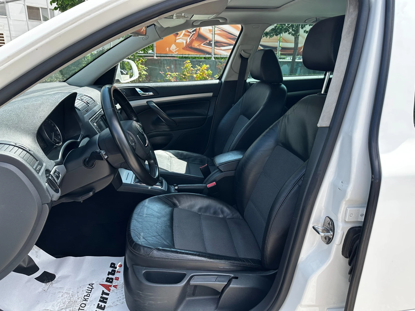Skoda Octavia, снимка 8 - Автомобили и джипове - 54759325