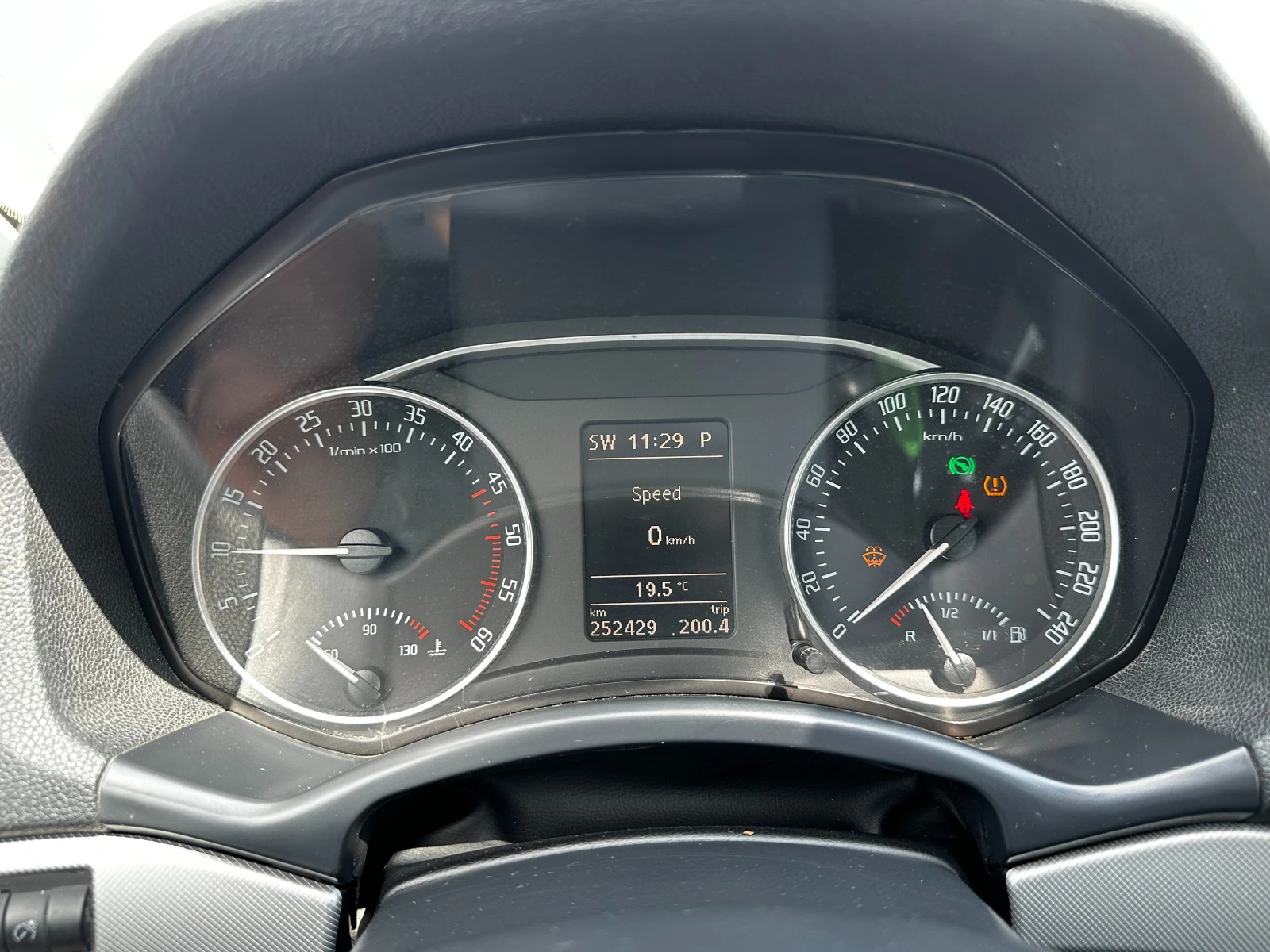 Skoda Octavia, снимка 14 - Автомобили и джипове - 54759325
