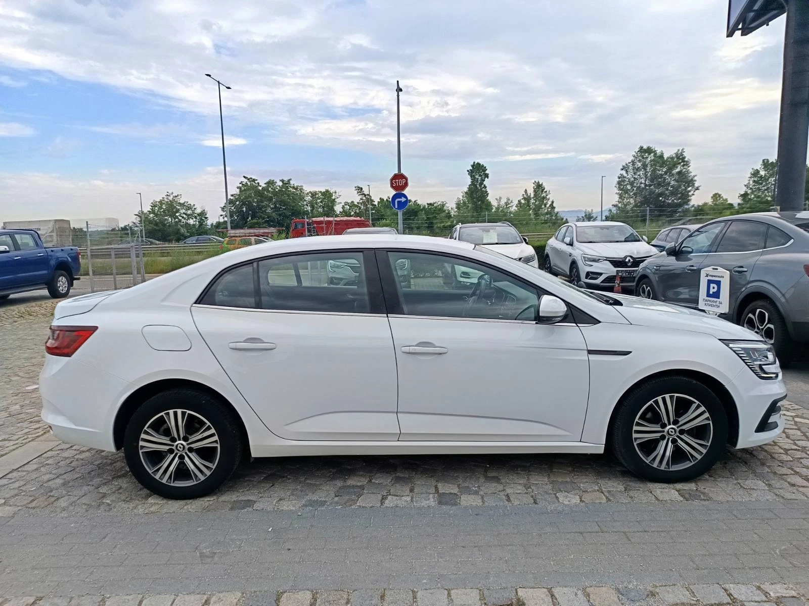 Renault Megane 1.3Tce/ 140�.�. | Mobile.bg � ����������� 7