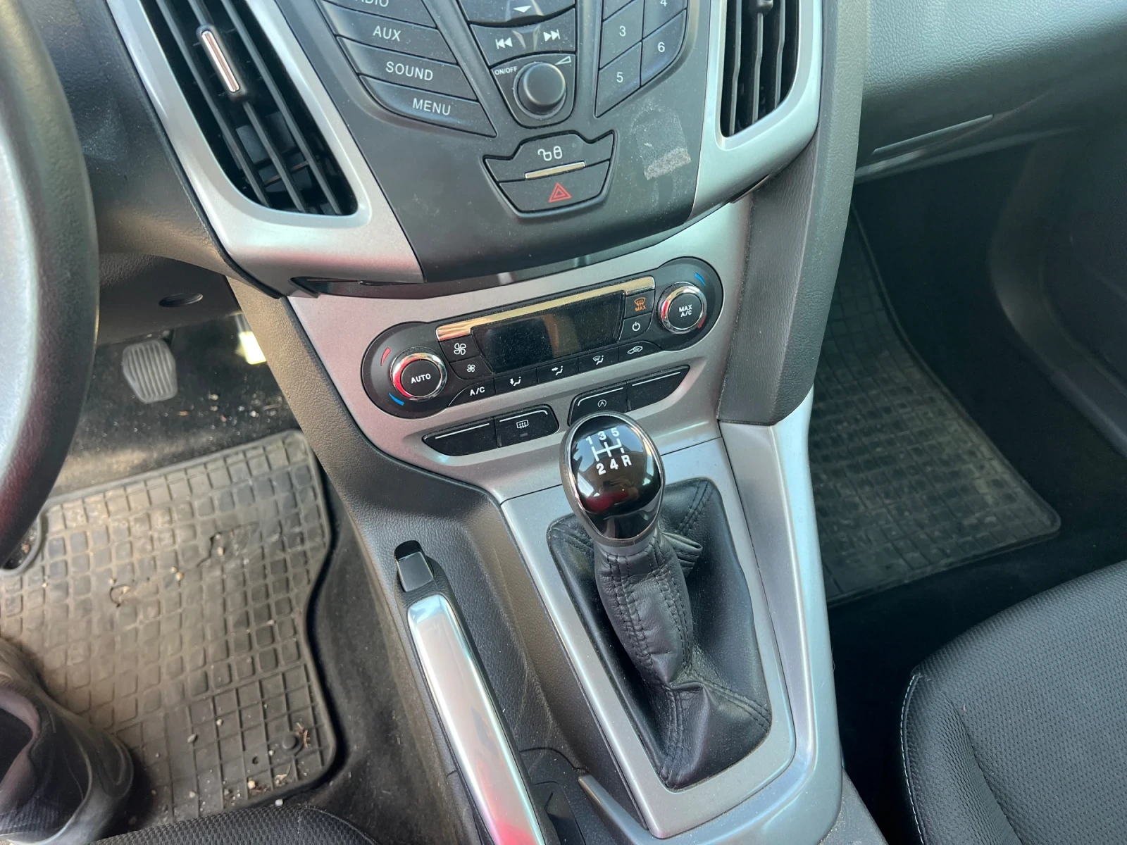 Ford Focus 1.0 101 ������ 2012� 87650��! ��� ���� ������� | Mobile.bg � ����������� 13