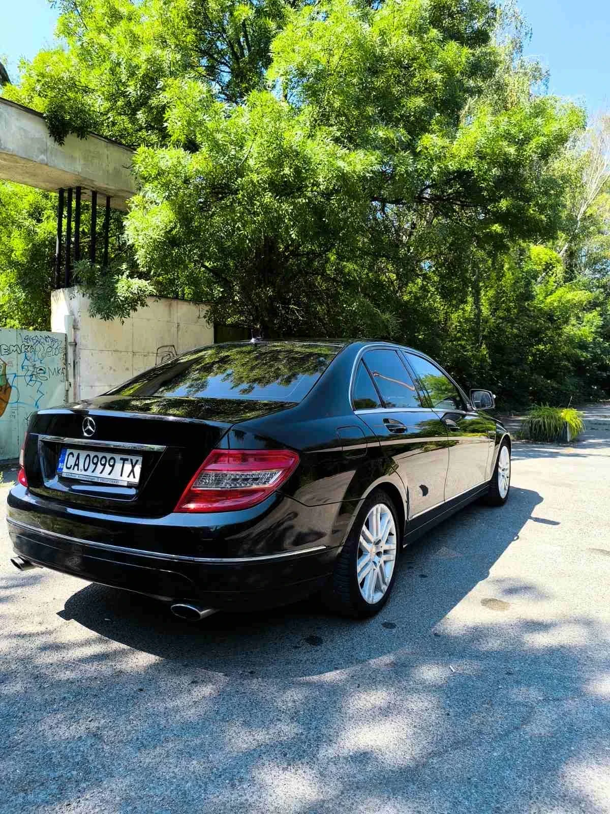 Mercedes-Benz C 320, снимка 3 - Автомобили и джипове - 55258804